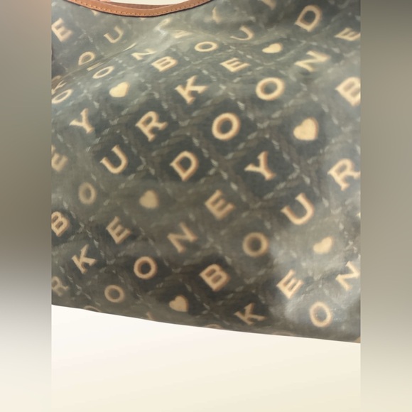 Dooney & Bourke Stylish Monogram Handbag NWOT - Picture 4 of 10